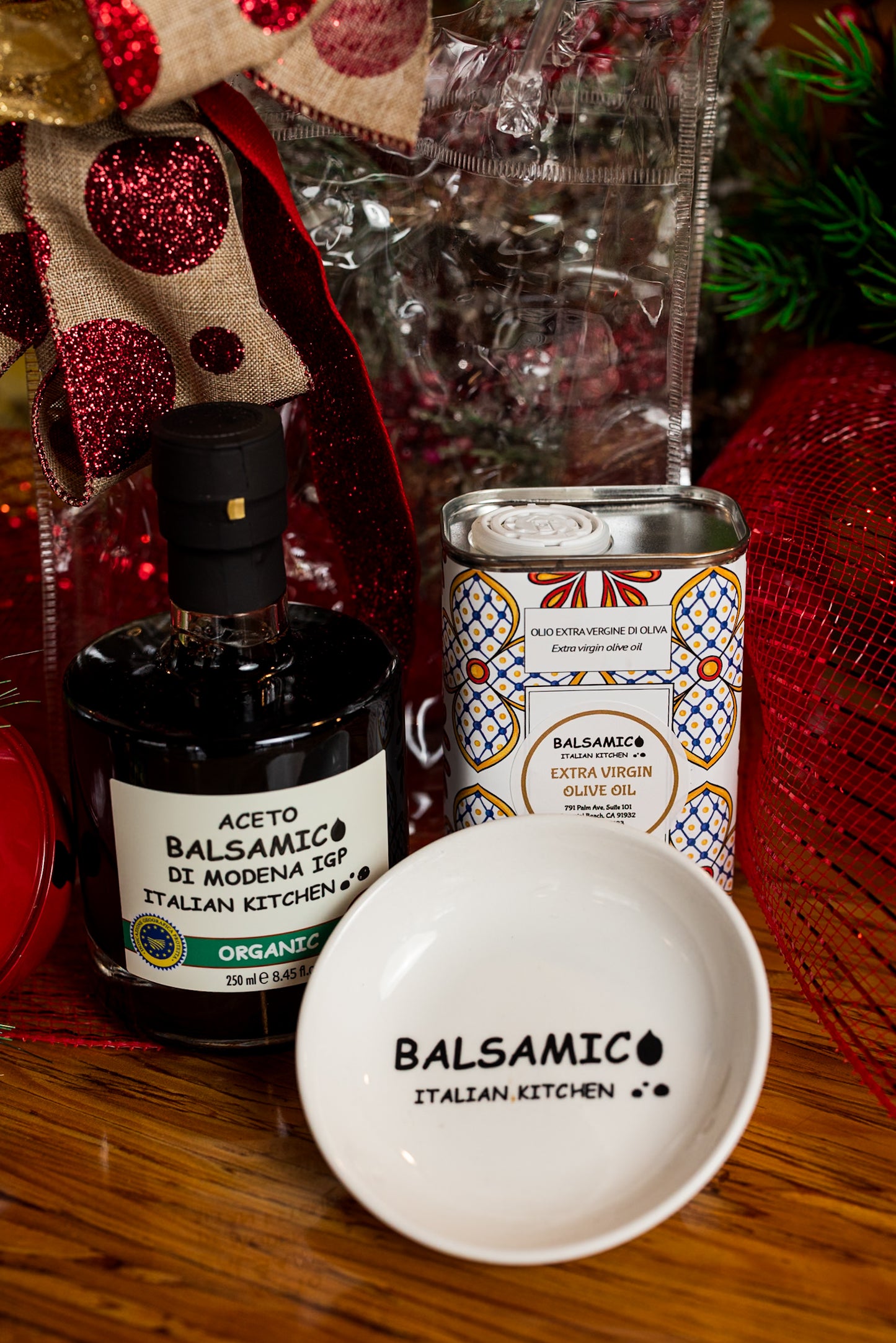 Extra Virgin Olive Oil , Balsamic Vinegar and Dipping Dish